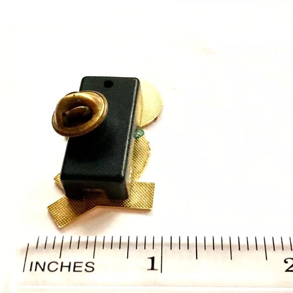 Vintage Christmas JOY Wreath Holly Tie Tac Lapel Pin Brooch Enamel Red Green - Picture 12 of 12